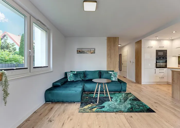 Morska Bryza By Downtown * Puck